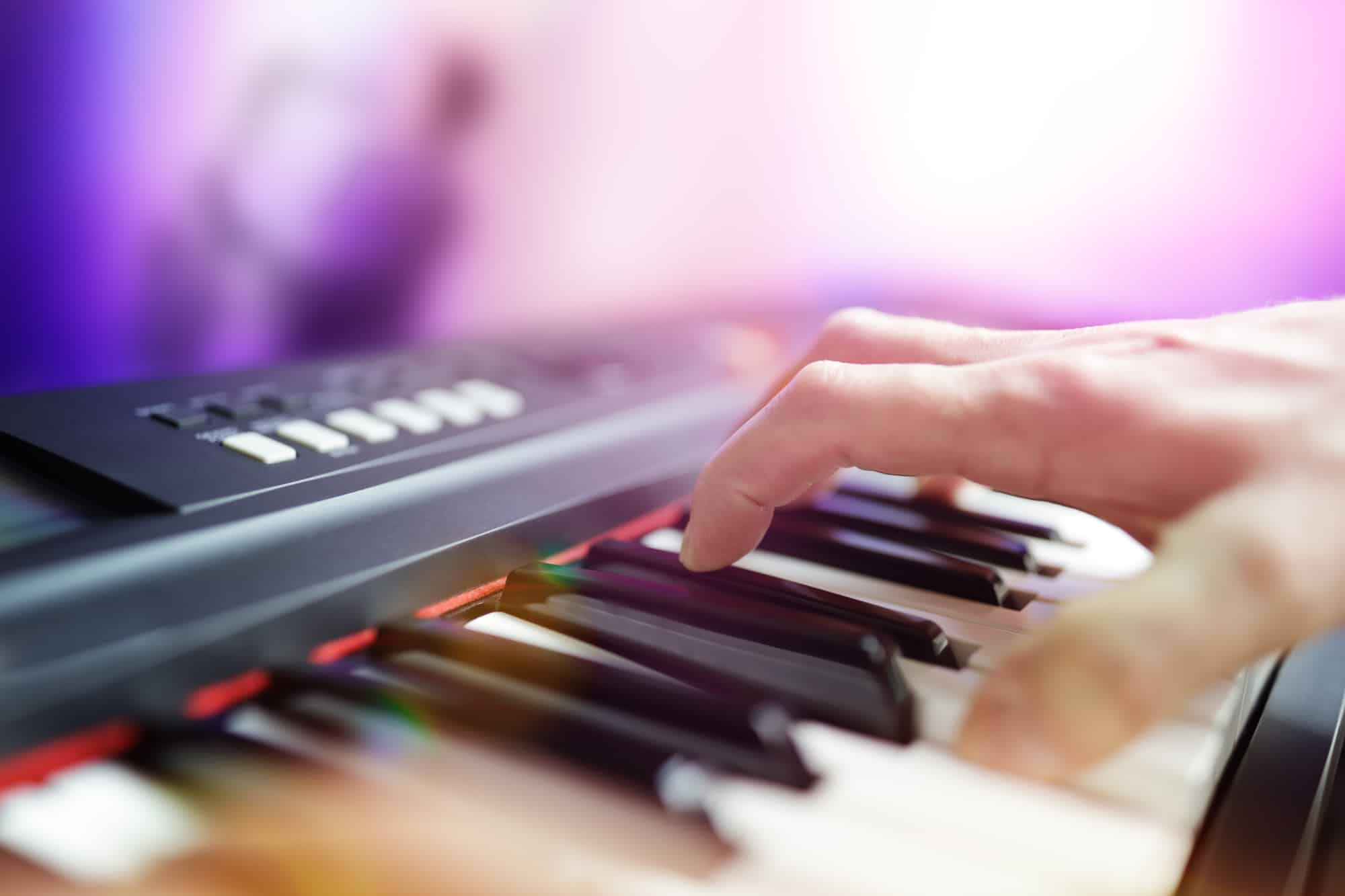 6 Best Gigging Keyboards in 2022 For Performing Live & Recording